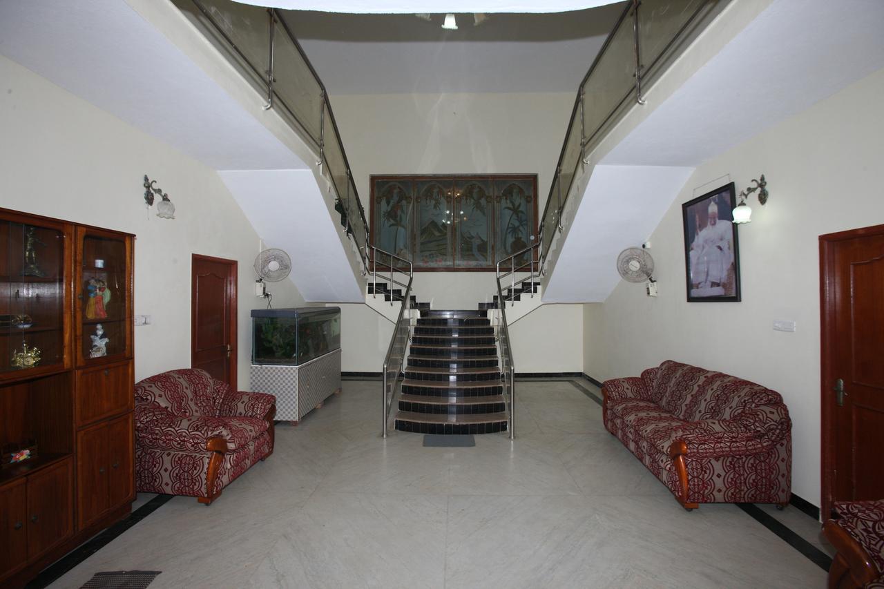 Oyo 935 Hotel Palkhee Βομβάη Εξωτερικό φωτογραφία